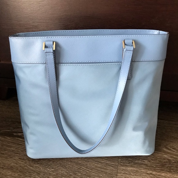 🆕 NWT Michael Kors French Blue Tote - Picture 2 of 8